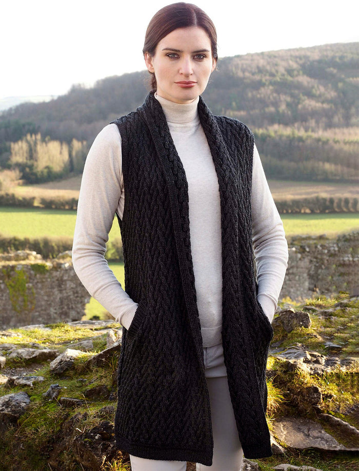 Aran Trellis Sleeveless Merino Cardigan - Charcoal #color_charcoal
