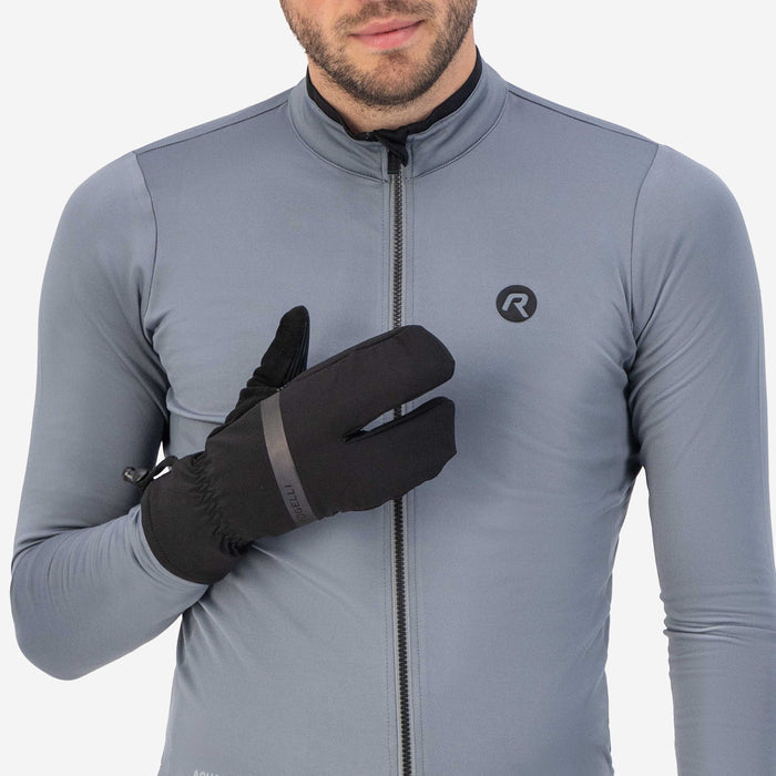 Rogelli Nova Lobster Deep Winter fietshandschoenen winter heren zwart gedragen voorkant.
