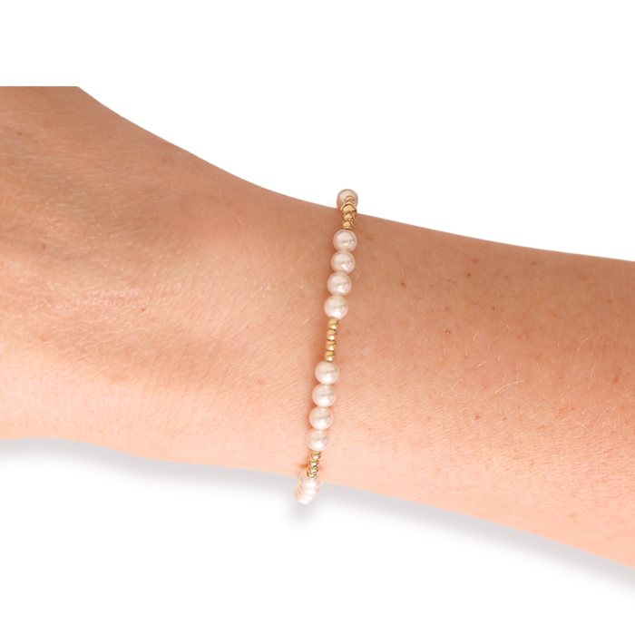 Scottie Bracelet in Gold with Pearl