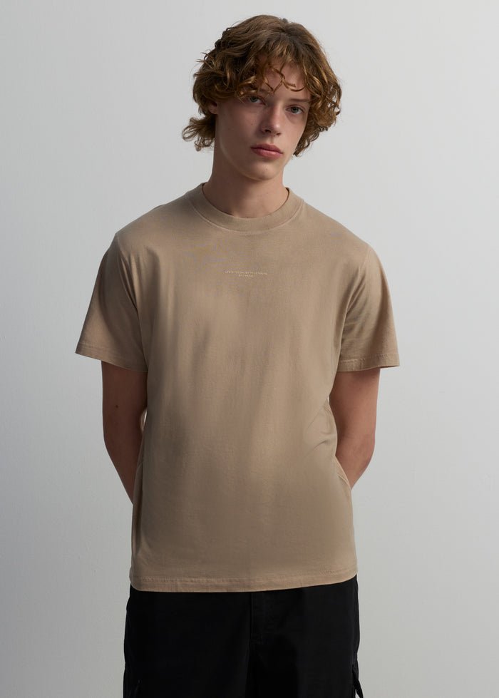 CREAM MINIMALIST GRAPHIC TEE