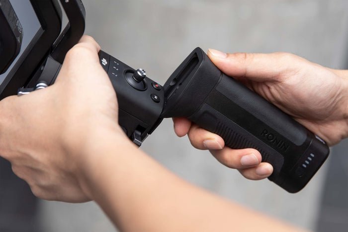 DJI Ronin-SC BG18 Grip – Image 2 | DroneNerds