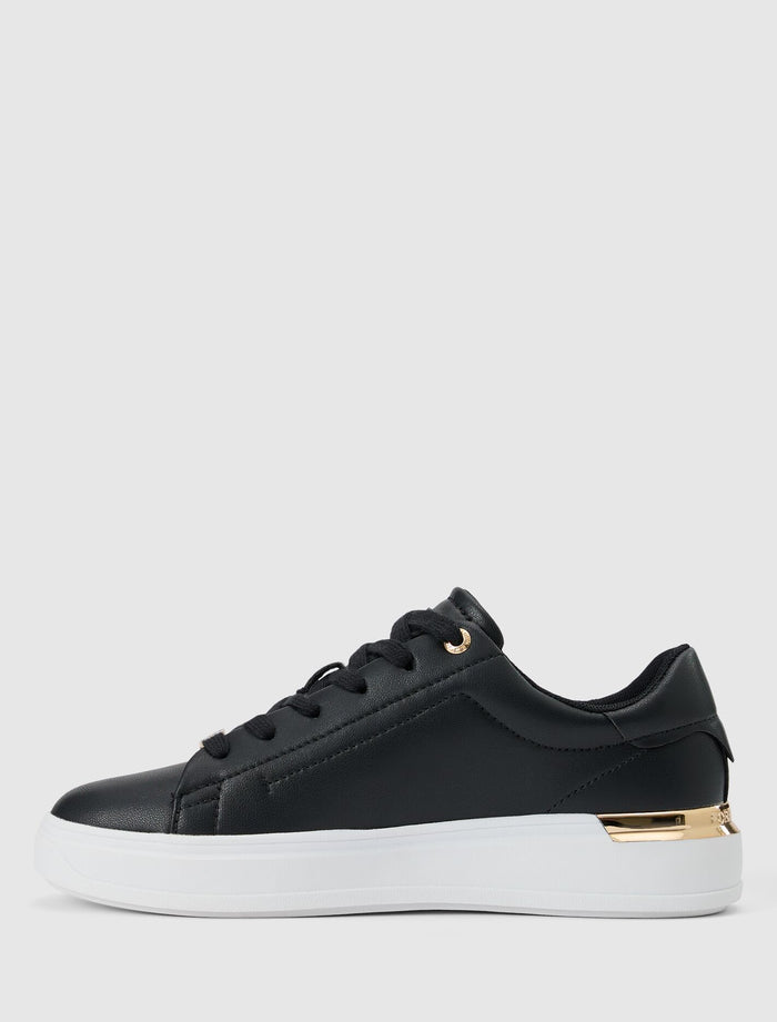 Eleanor 3 Flatform Sneaker Forever New