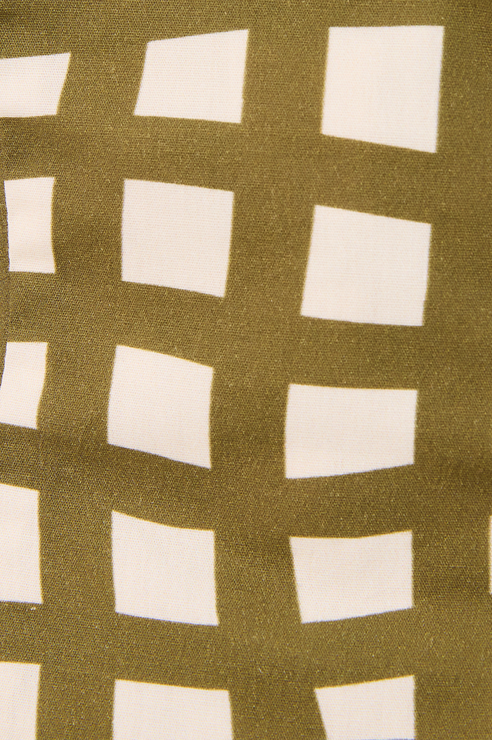Green Unique Button Sleeveless Linen Vest_6