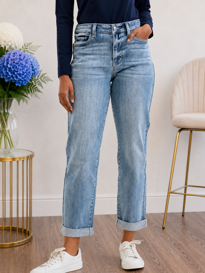 Judy Blue Mid Rise Light Wash Cuffed Billie Boyfriend Jeans