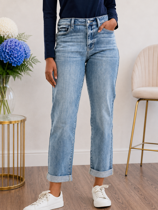 Judy Blue Mid Rise Light Wash Cuffed Billie Boyfriend Jeans