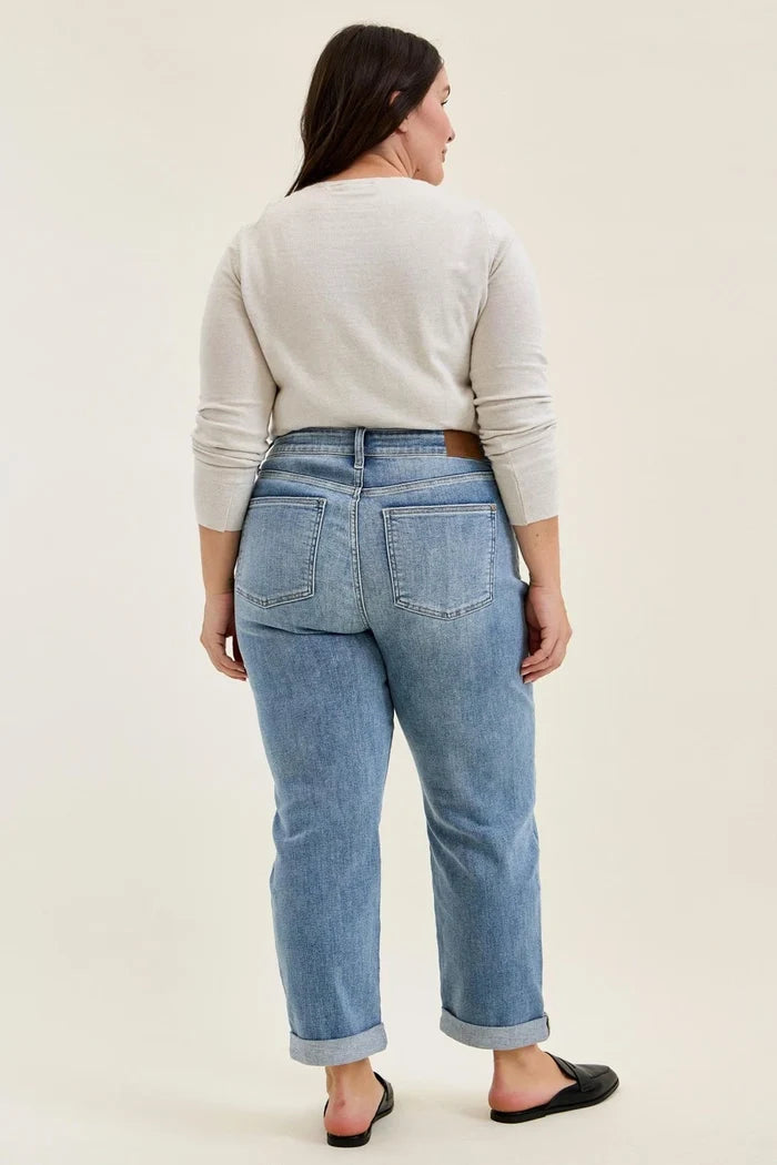 Judy Blue Mid Rise Light Wash Cuffed Billie Boyfriend Jeans