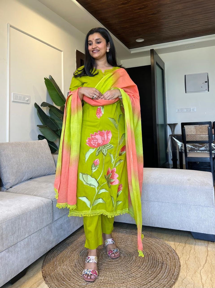 Kiro Floral Embroidered Set- Green