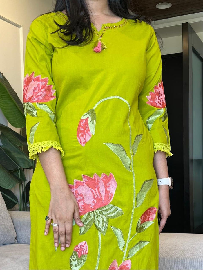 Kiro Floral Embroidered Set- Green