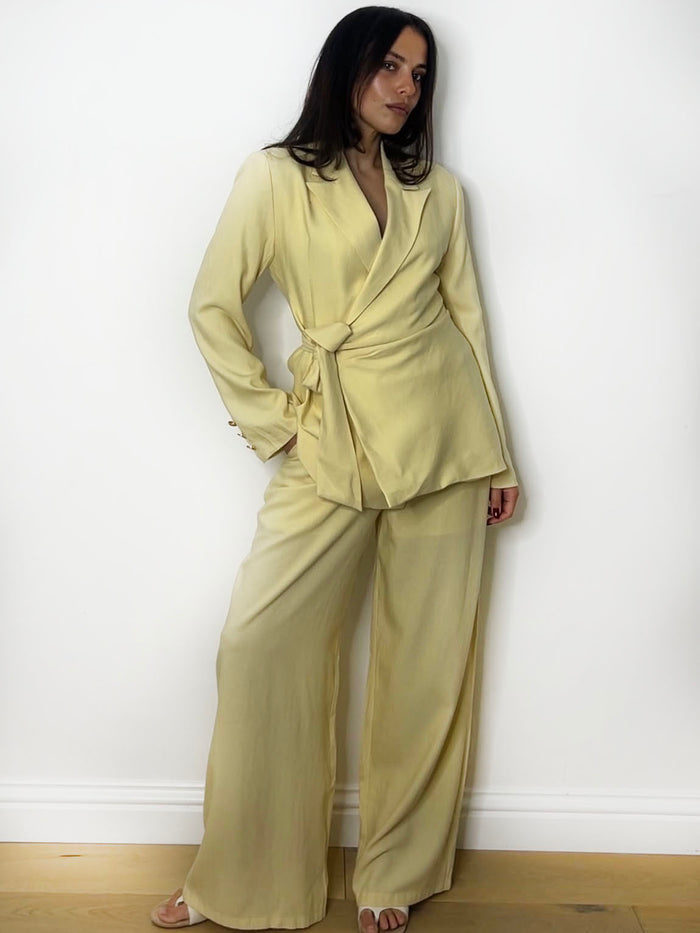 LINEN TIE BLAZER BUTTER YELLOW