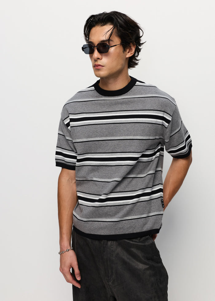 LOOSE FIT STRIPED KNIT TEE