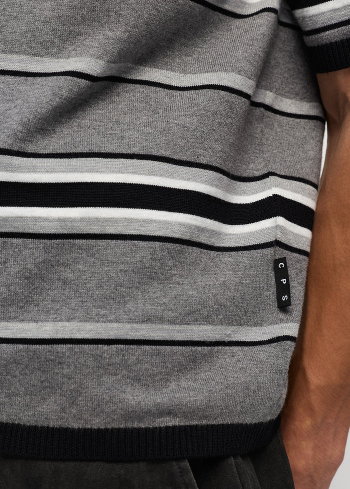 LOOSE FIT STRIPED KNIT TEE