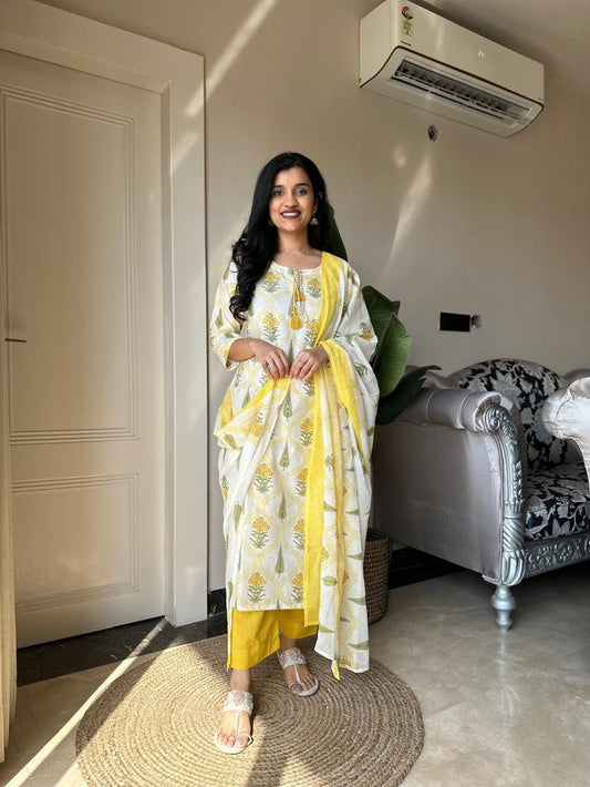 Ria Printed Pure Cotton Set- Yellow