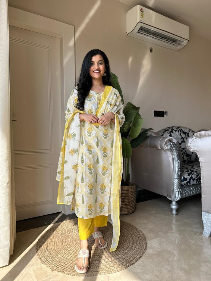 Ria Printed Pure Cotton Set- Yellow