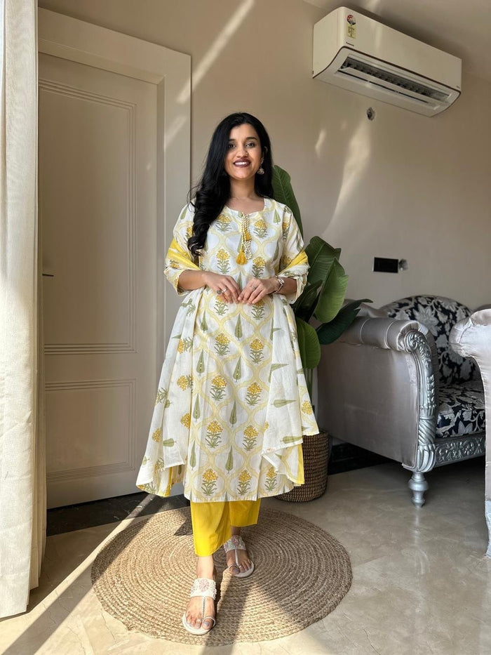 Ria Printed Pure Cotton Set- Yellow
