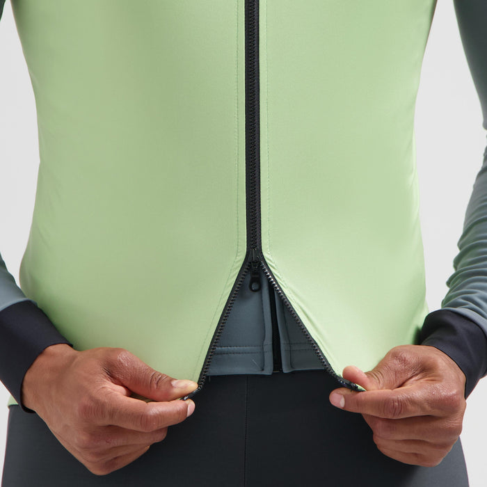 Detail rits van Rogelli Signature windstopper heren saliegroen voorkant.