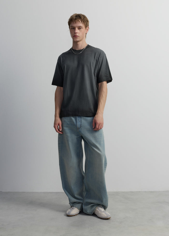 SPRAYED GRAPHIC TEE