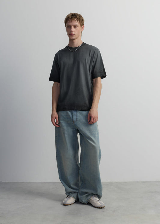 SPRAYED GRAPHIC TEE