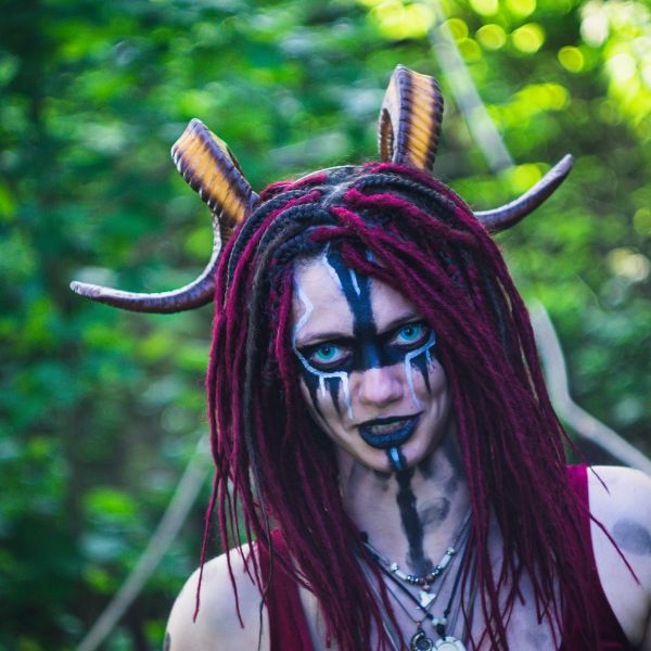 Twisted demon horns headband elegant curved ram cosplay accessory