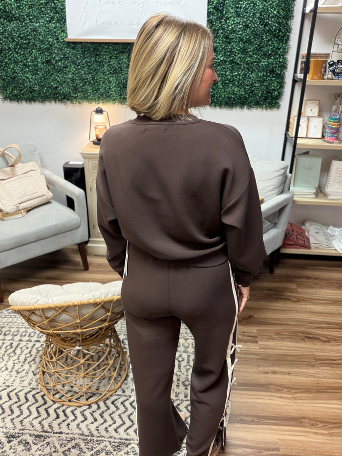 Two-Piece Bow Detail Set