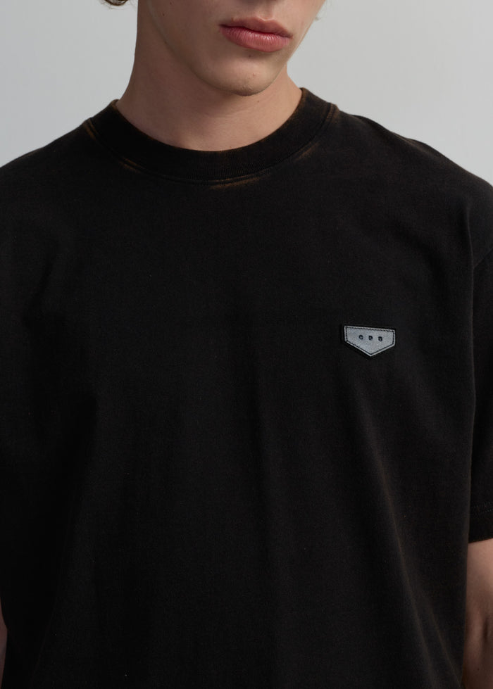 WASHED LEATHER LABEL TEE