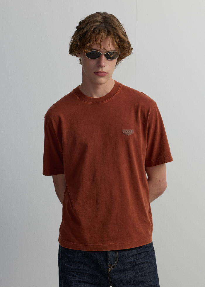 WASHED LEATHER LABEL TEE