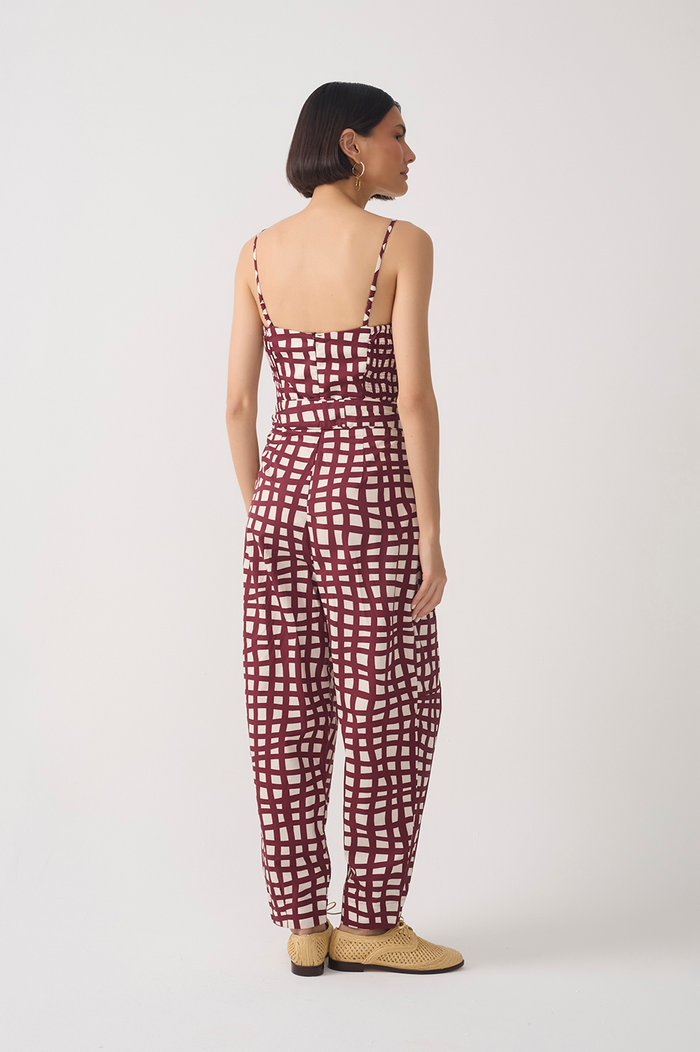 Wine Sweetheart Neck Belted Jumpsuit_5