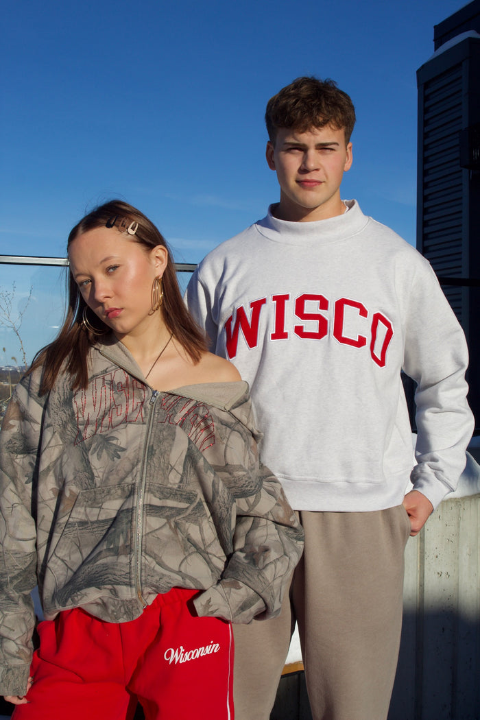 Wisco Mock Neck