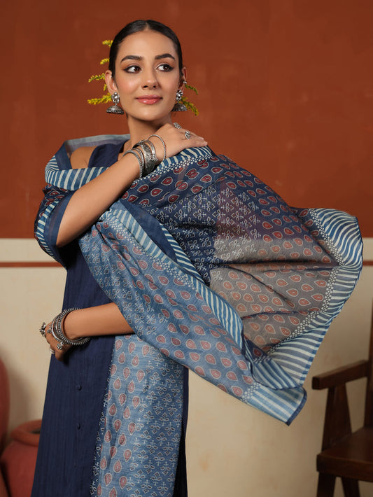 Women's Straight Kurta Set With Pant