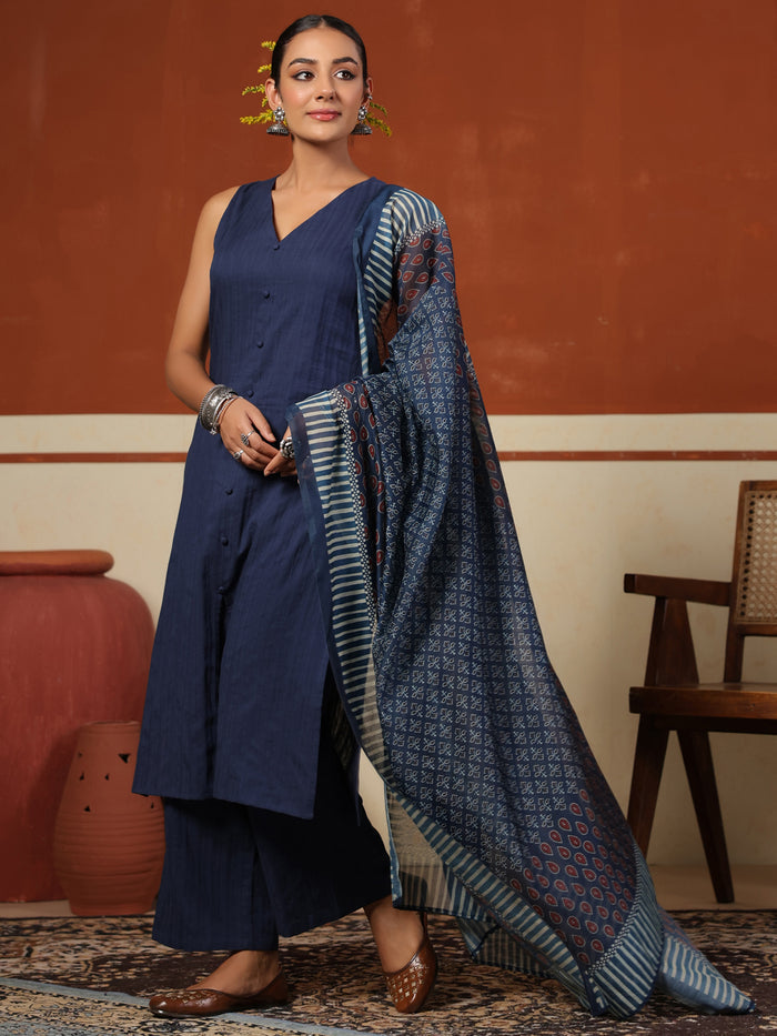 Women's Straight Kurta Set With Pant